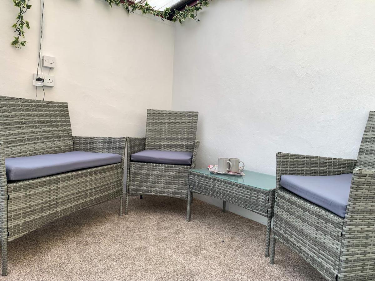 יורק Waverley Lodge - Quaint Victorian Home With Free Parking מראה חיצוני תמונה