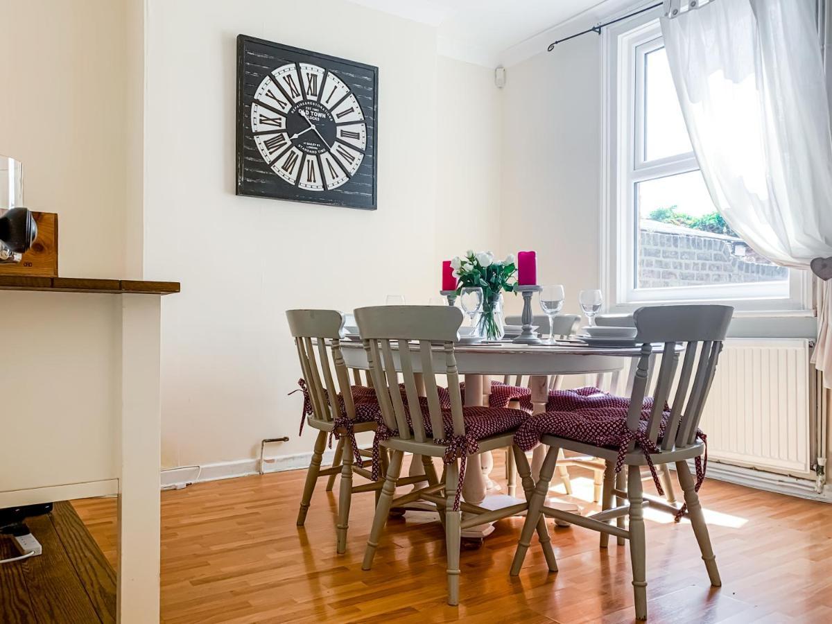 יורק Waverley Lodge - Quaint Victorian Home With Free Parking מראה חיצוני תמונה