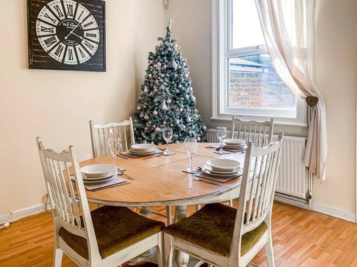 יורק Waverley Lodge - Quaint Victorian Home With Free Parking מראה חיצוני תמונה